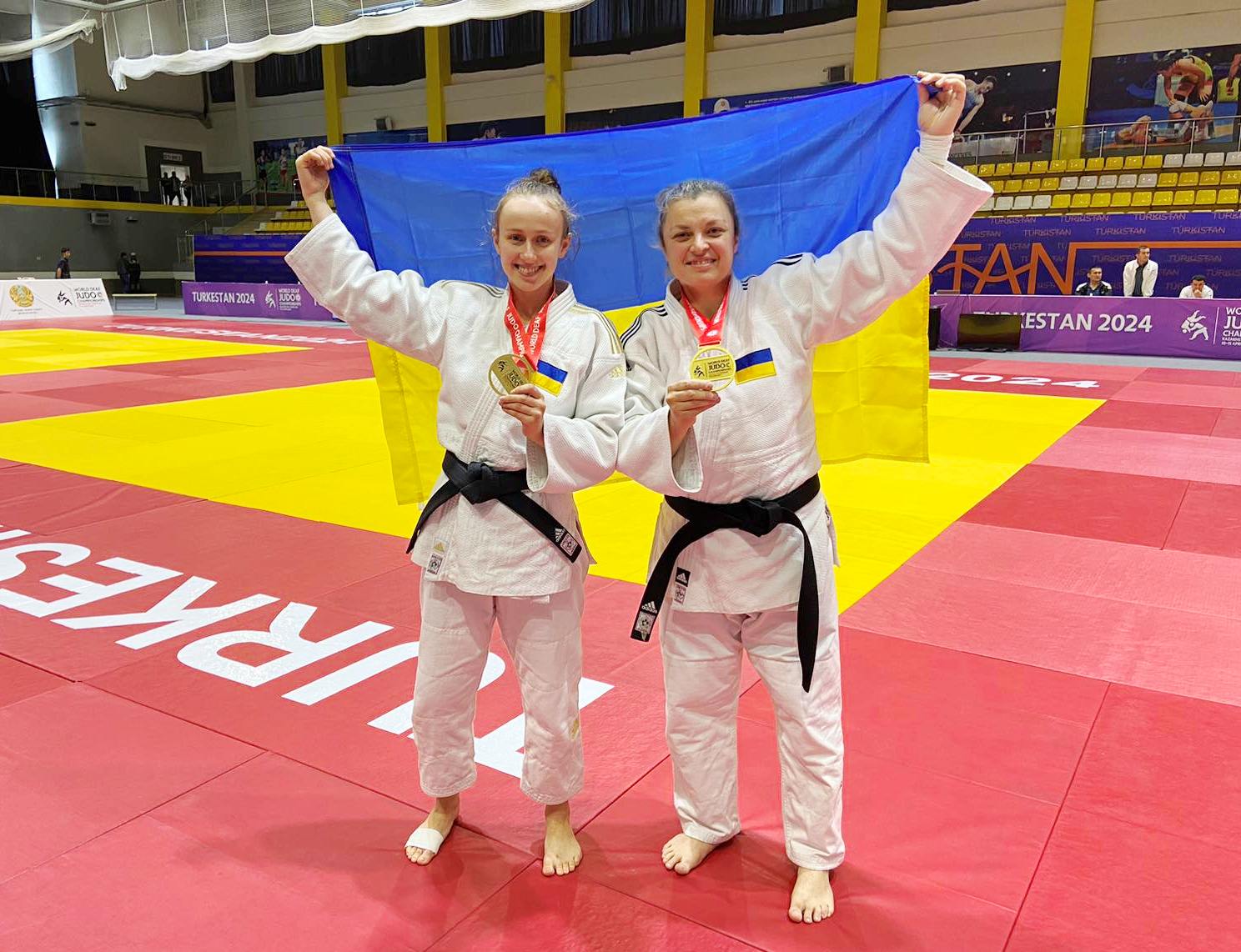 Софія Волянюк і Марія Бала - чемпіонки світу в командній першості